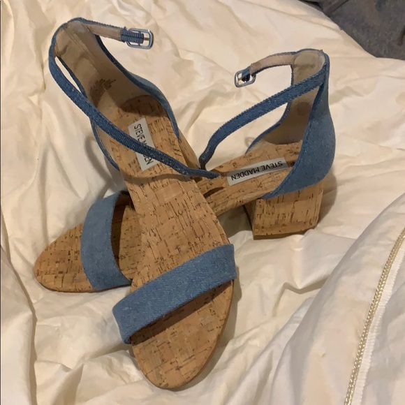 Shoes - Picture 5 of 5